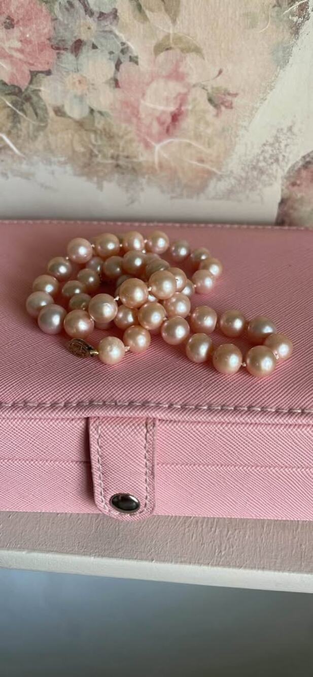 Estate Pink pearl necklace 8-9mm